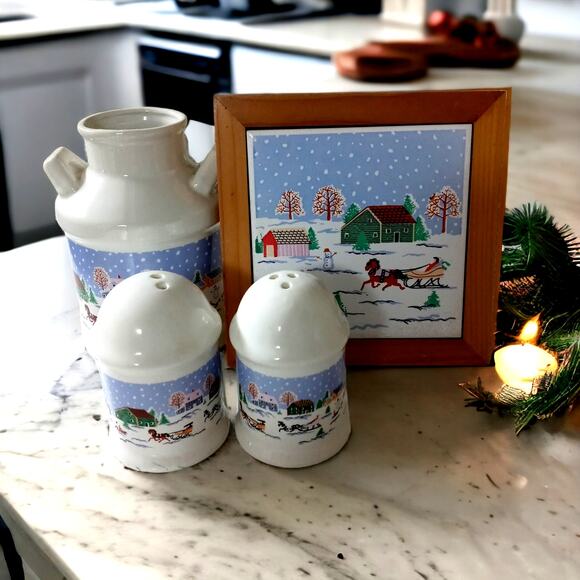 Vintage Christmas Kitchen Set Farmhouse Decor Salt Pepper Trivet 🎄❄️ - Picture 1 of 13